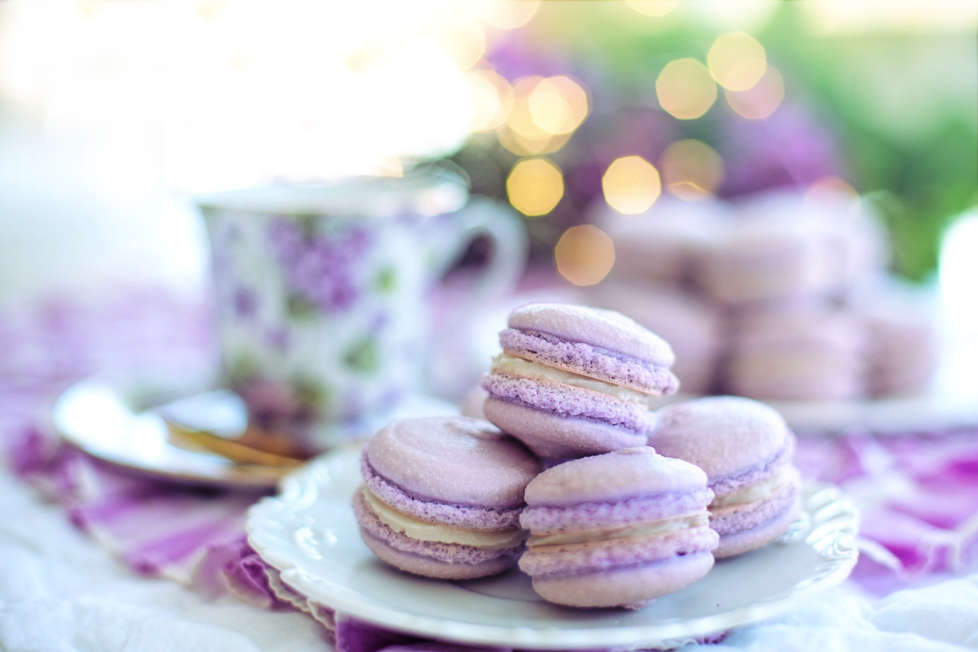 macarons-g80aab9481_1920